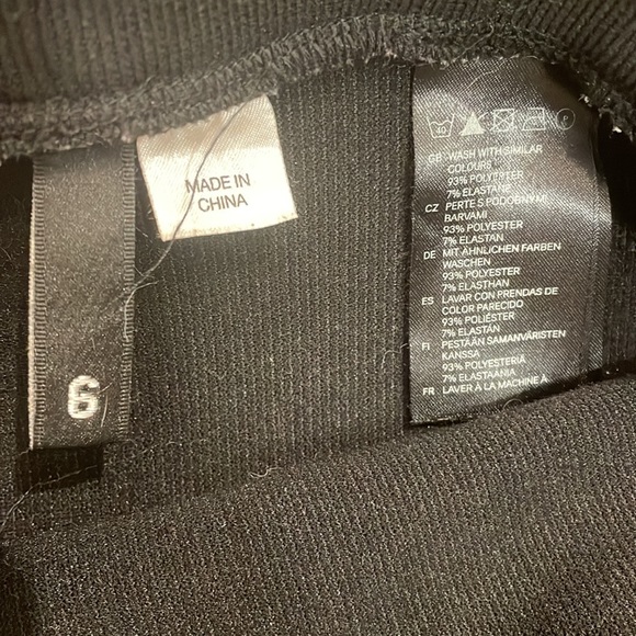 H&M Black Thick Skirt - Short Knit Skirt - Size 6 - Women’s Black Skirt Tight - Picture 4 of 4